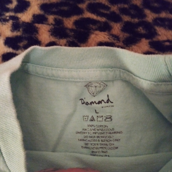 Diamond Supply Co. (Mens size LG) - Picture 3 of 3